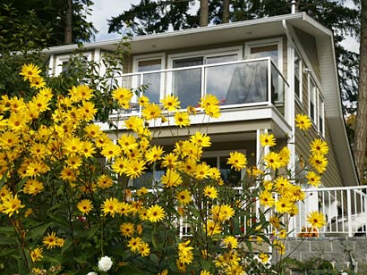 The spacious Oceanside Suite on the Sunshine Coast of BC